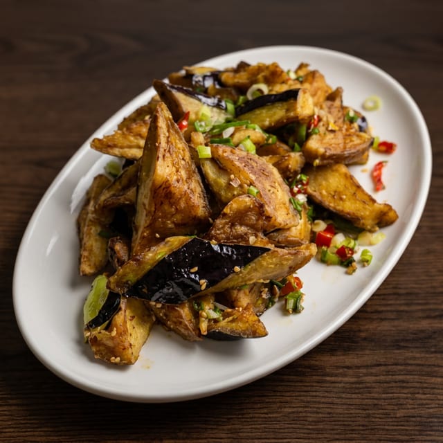 Pad Ma Kuer (Eggplant Stir Fried).